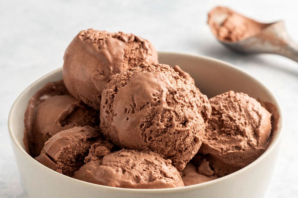 easy-chocolate-ice-cream-recipe-1945798-hero-01-45d9f26a0aaf4c1dba38d7e0a2ab51e2.jpg