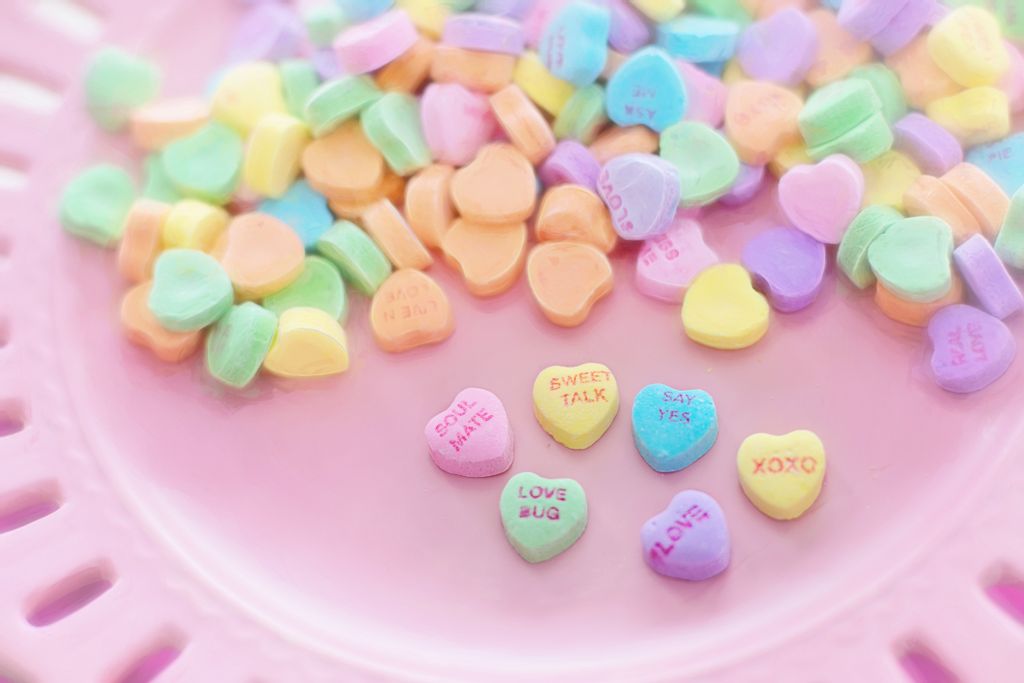 valentine-candy-hearts-conversation-sweet-37532.jpeg
