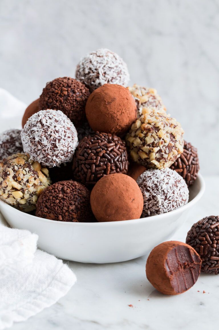 chocolate-truffles-2-768x1155.jpg