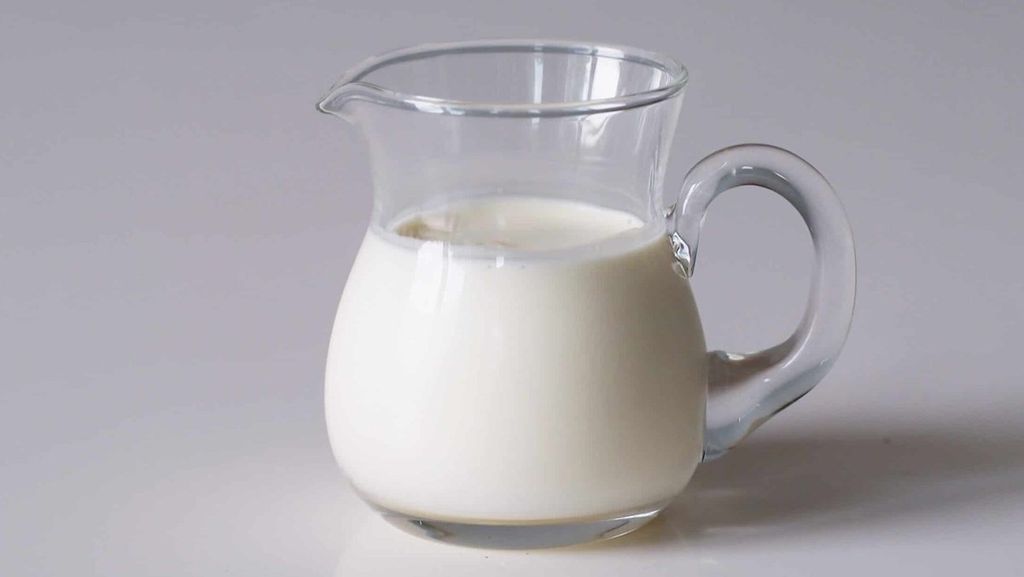 sữa.jpg